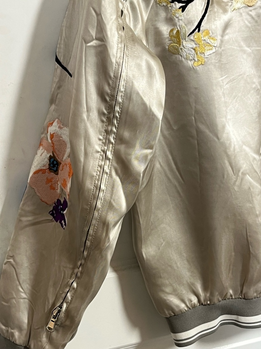 3.1 Phillip Lim Floral Embroidered Satin Bomber Jacket Size 2 Chic - Picture 7 of 16